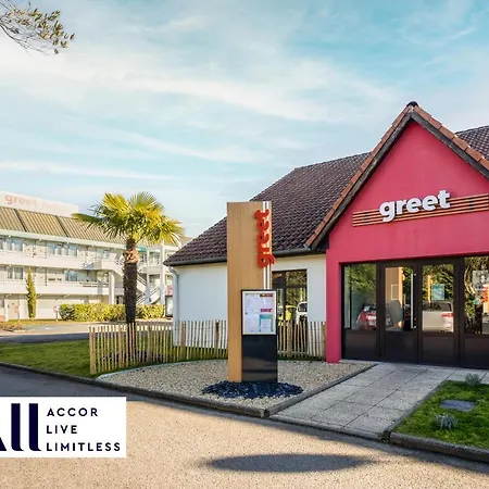 Greet Angoulême Hotel 2*