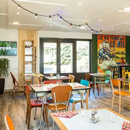 Hotel Greet Angoulême 2*