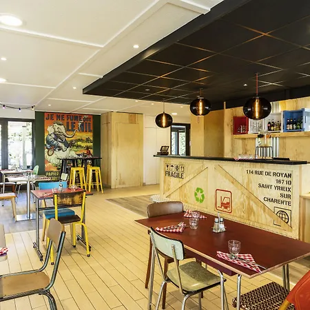 Greet Angouleme Hotel 2*