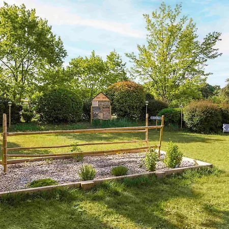 Greet Angouleme Hotel