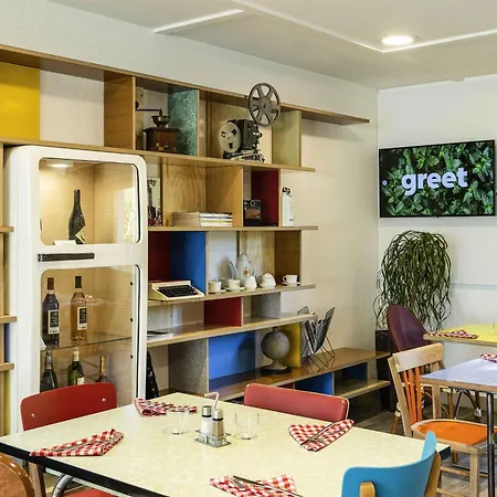 Greet Angouleme Hotell 2*