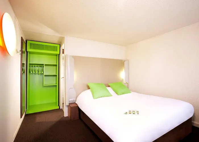 Greet Angouleme Hotel 2*