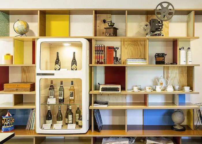 Hotel Greet Angouleme 2*