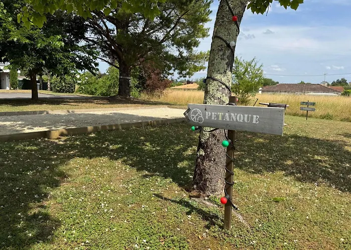 Hotel Greet Angouleme 2*